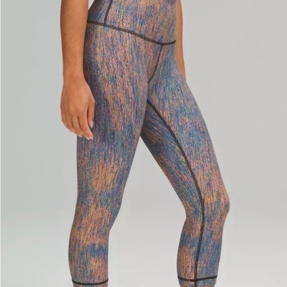 Lululemon🍋Wunder Under High-Rise Crop 21" size 6